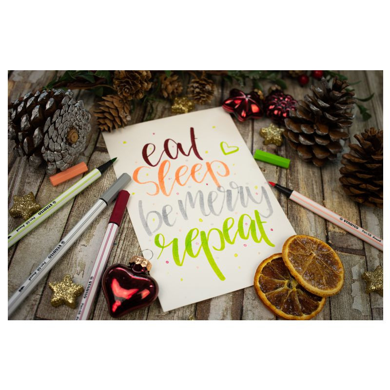 Premium-Filzstift mit Pinselspitze für variable Strichstärken - STABILO Pen 68 brush - 15er Metalletui - mit 15 verschiedenen Farben